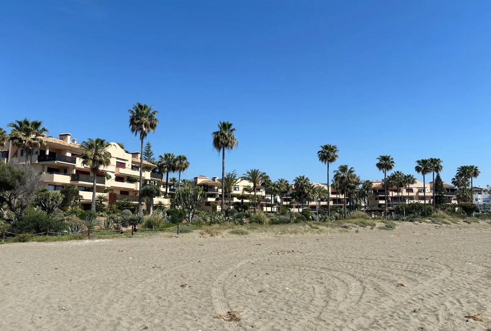 Apto. En Primera Linea De Playa Estepona Apartment