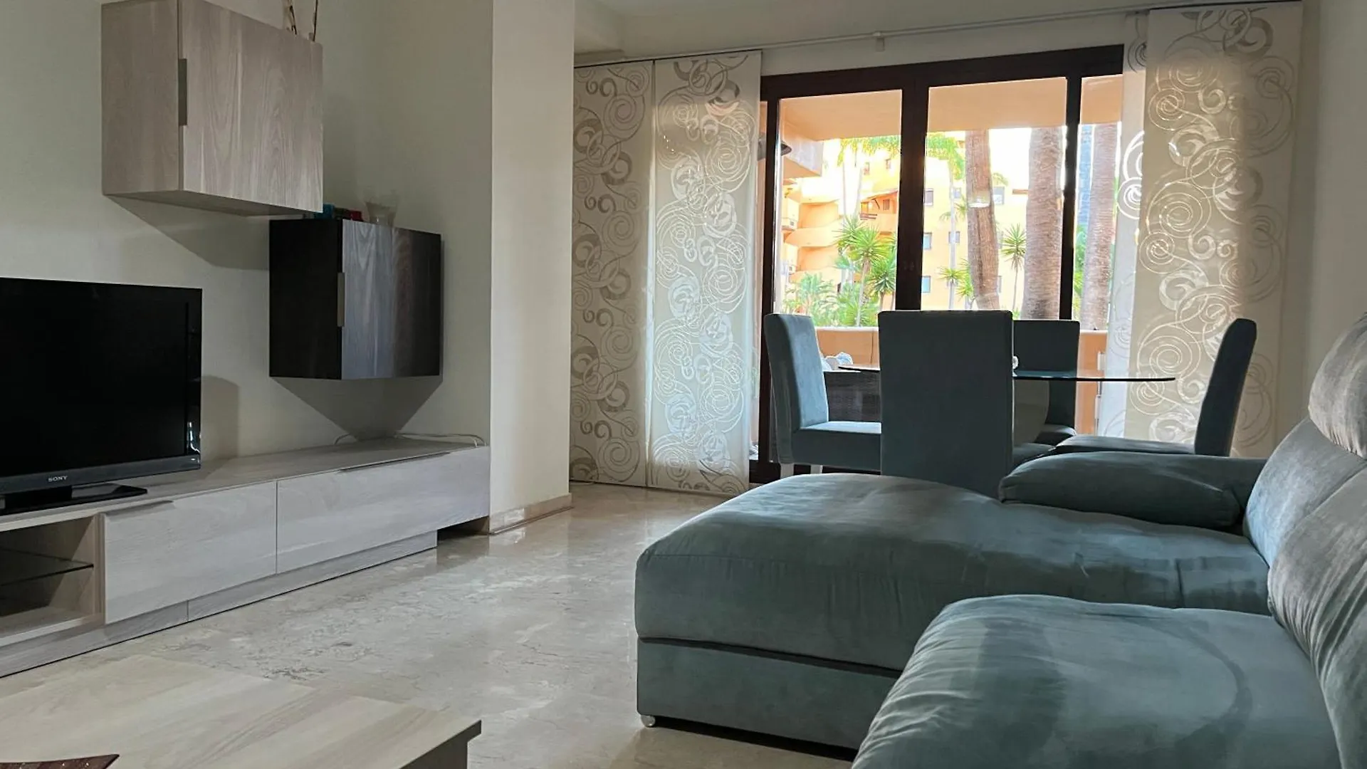 Apartment Apto. En Primera Linea De Playa Estepona
